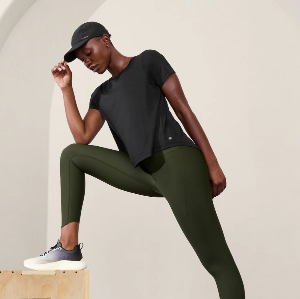 Athleta Solar UPF Tee in Black - Women's XS